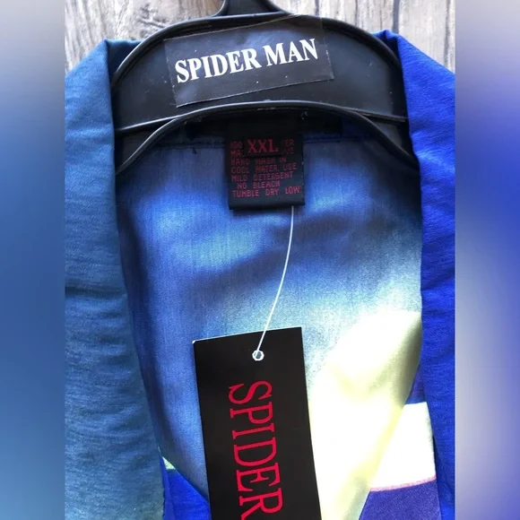 NWT Spider-Man Button Down Short Sleeve Tee XXL